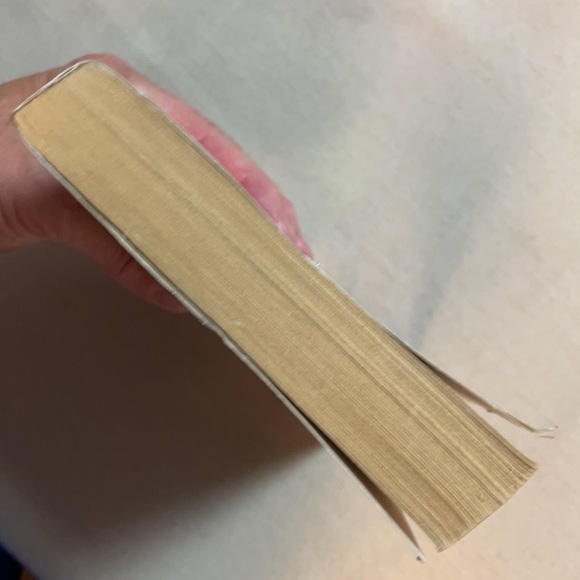 📚2/$6 H.I.V.E. #1: Higher Institute of Villainous - Picture 7 of 11